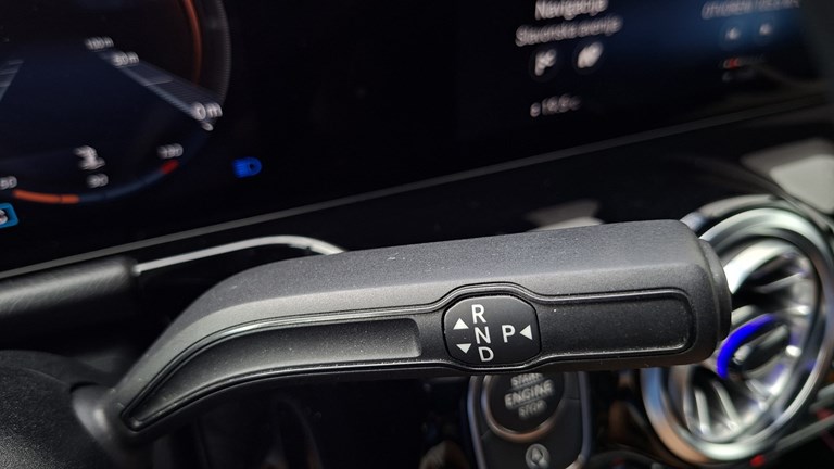 Rabljeno vozilo Mercedes GLA 200d Automatic AMG, Diesel