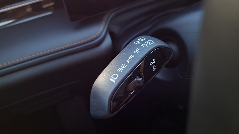 Rabljeno vozilo MG HS 1.5 PHEV Automatic 272, Benzin