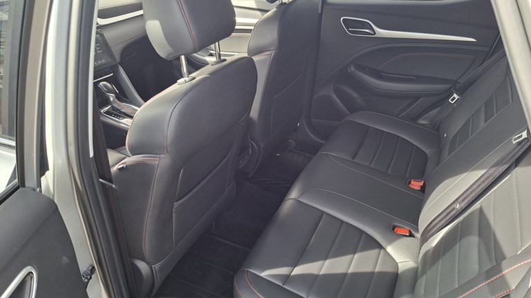MG ZS 1.0 T-GDI