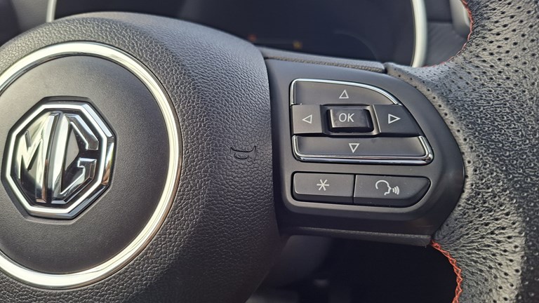 MG ZS 1.0 T-GDI