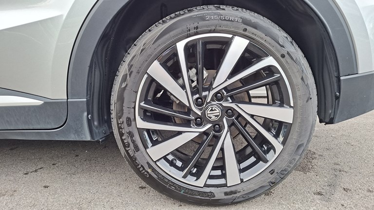 MG ZS 1.5L HEV Automatic