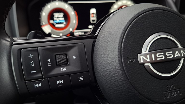 Rabljeno vozilo Nissan Qashqai 1.3 DIG-T MHEV Automatic N-Connecta, Benzin