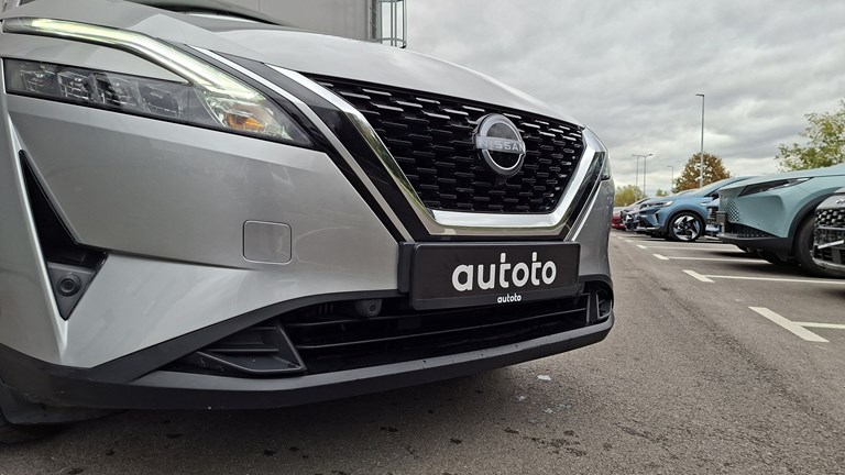 Rabljeno vozilo Nissan Qashqai 1.3 DIG-T MHEV Automatic N-Connecta, Benzin
