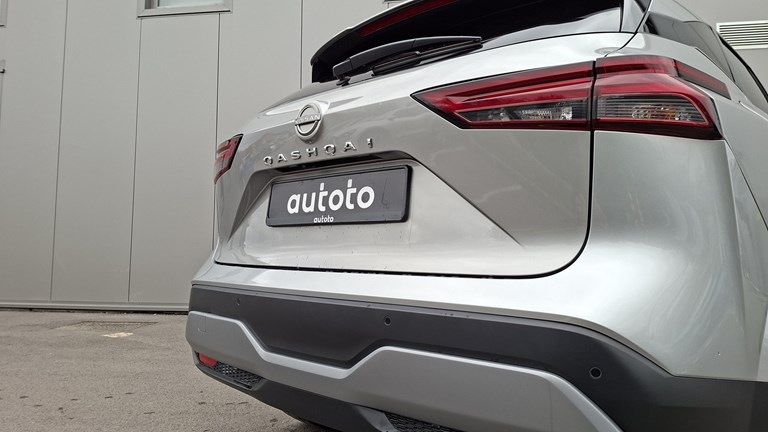 Rabljeno vozilo Nissan Qashqai 1.3 DIG-T MHEV Automatic N-Connecta, Benzin