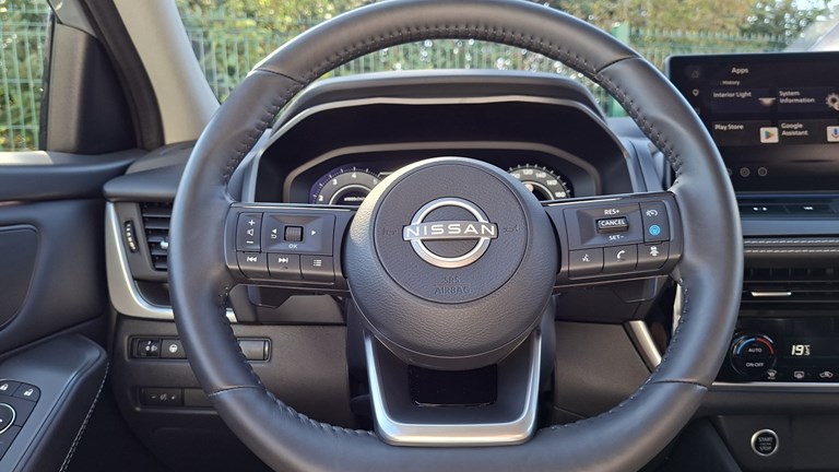 Rabljeno vozilo Nissan Qashqai 1.3 DIG-T MHEV X-tronic, Benzin