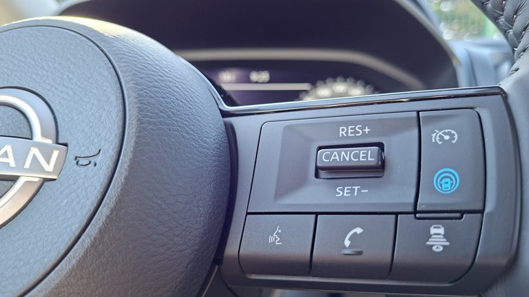 Rabljeno vozilo Nissan Qashqai 1.3 DIG-T MHEV X-tronic, Benzin