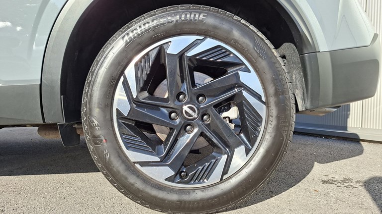 Rabljeno vozilo Nissan Qashqai 1.3 DIG-T MHEV X-tronic, Benzin