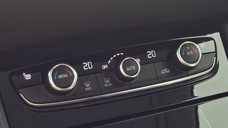 Rabljeno vozilo Opel Grandland X 1.2 Automatic, Benzin