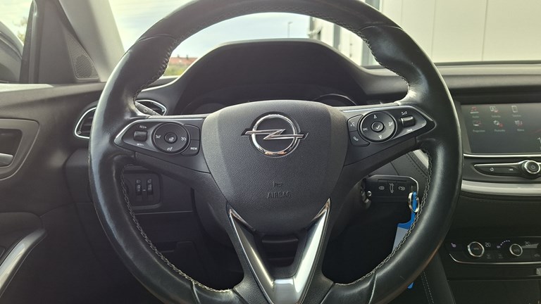 Rabljeno vozilo Opel Grandland X 1.2 Automatic, Benzin