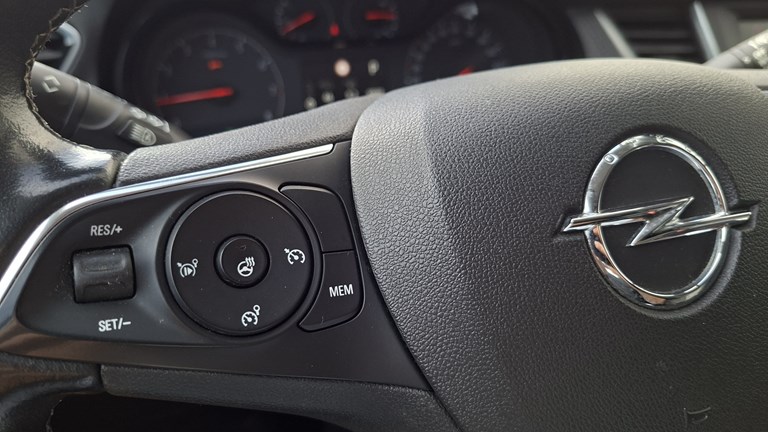 Rabljeno vozilo Opel Grandland X 1.2 Automatic, Benzin