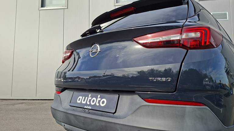 Rabljeno vozilo Opel Grandland X 1.2 Automatic, Benzin