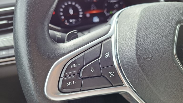 Rabljeno vozilo Renault Megane Conquest 1.3 TCE mHEV, Benzin