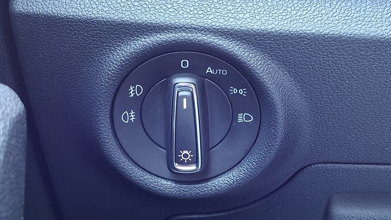 Rabljeno vozilo Škoda Kamiq 1.0 TSI, Benzin