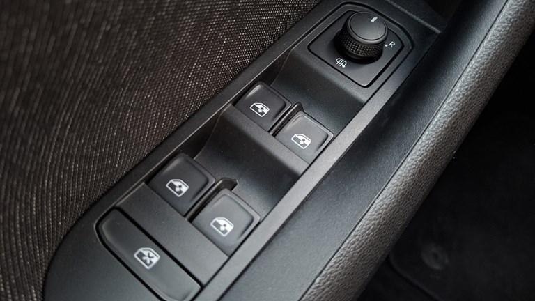 Rabljeno vozilo Škoda Kamiq 1.0 TSI DSG, Benzin