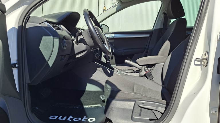 Rabljeno vozilo Škoda Octavia 1.6 TDI DSG, Diesel