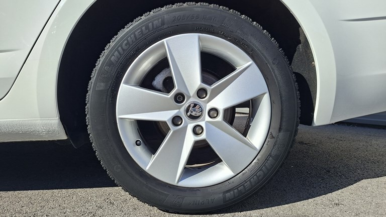 Rabljeno vozilo Škoda Octavia 1.6 TDI DSG, Diesel