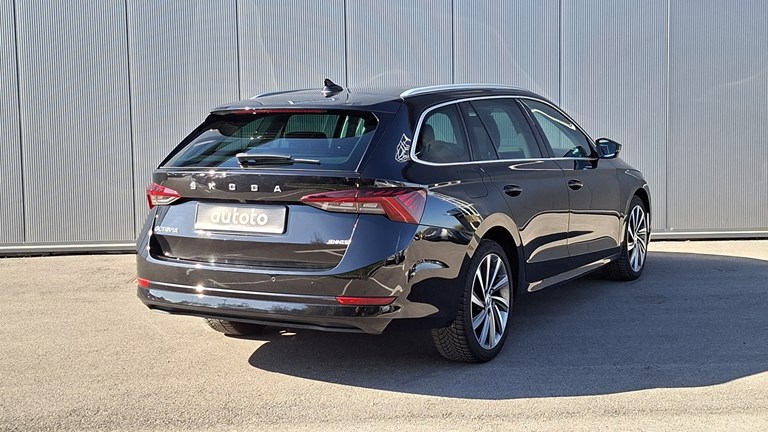 Rabljeno vozilo Škoda Octavia Combi 2.0 TDI DSG, Diesel