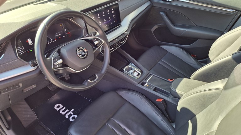 Rabljeno vozilo Škoda Octavia Combi 2.0 TDI DSG, Diesel