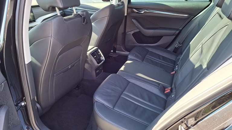 Rabljeno vozilo Škoda Octavia Combi 2.0 TDI DSG, Diesel