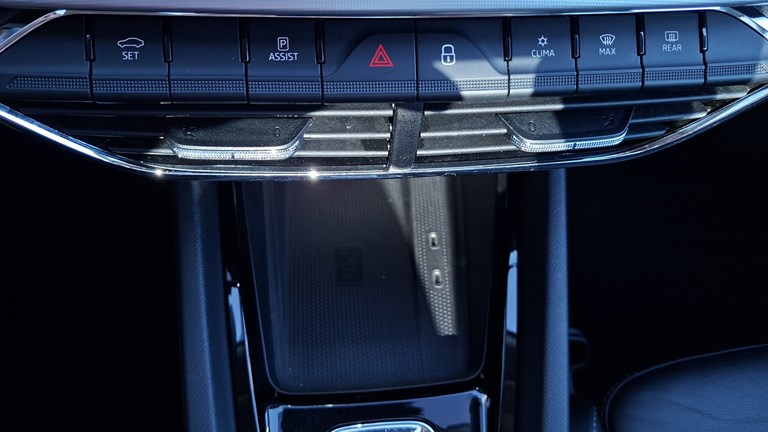 Rabljeno vozilo Škoda Octavia Combi 2.0 TDI DSG, Diesel