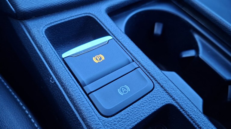 Rabljeno vozilo Škoda Octavia Combi 2.0 TDI DSG, Diesel