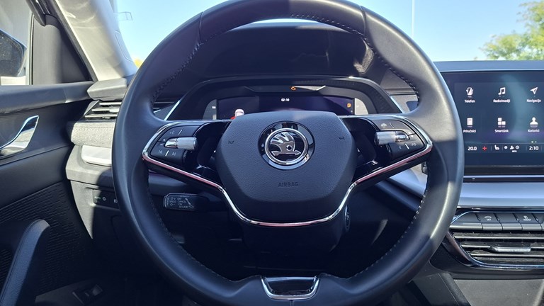 Rabljeno vozilo Škoda Octavia Combi 2.0 TDI DSG, Diesel