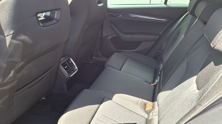 Rabljeno vozilo Škoda Octavia Combi 2.0 TDI DSG, Diesel