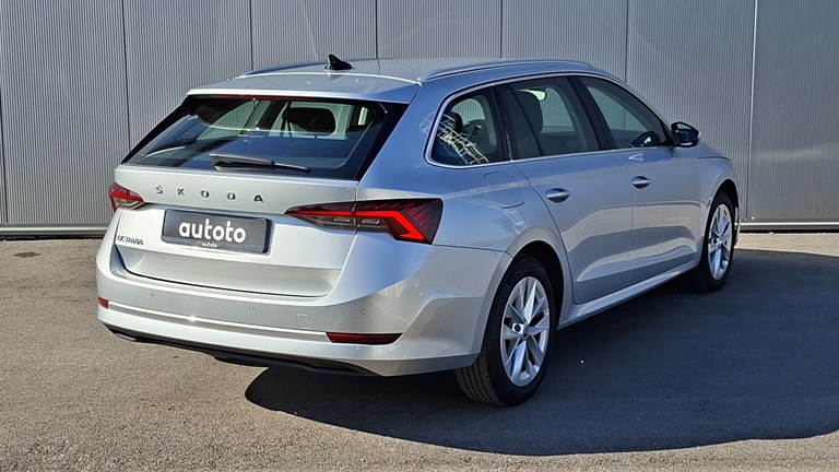 Rabljeno vozilo Škoda Octavia Combi 2.0 TDI DSG, Diesel