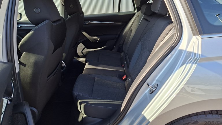 Rabljeno vozilo Škoda Octavia Combi 2.0 TDI DSG, Diesel