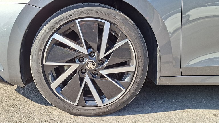 Rabljeno vozilo Škoda Octavia Combi 2.0 TDI DSG Sportline, Diesel