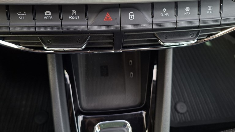 Rabljeno vozilo Škoda Octavia Combi 2.0 TDI DSG Style, Diesel