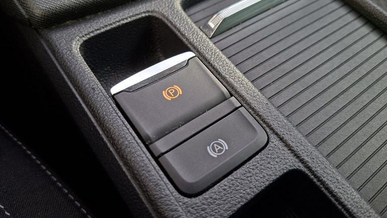 Rabljeno vozilo Škoda Octavia Combi 2.0 TDI DSG Style, Diesel
