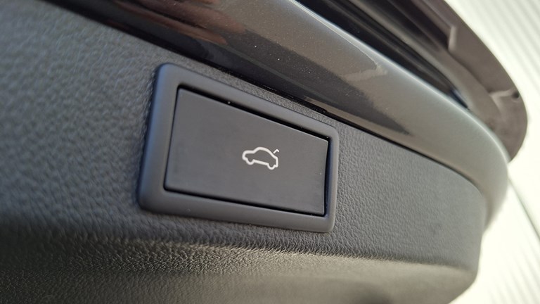 Rabljeno vozilo Škoda Octavia Combi 2.0 TDI DSG Style, Diesel