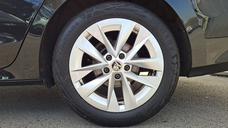 Rabljeno vozilo Škoda Octavia Combi 2.0 TDI DSG Style, Diesel