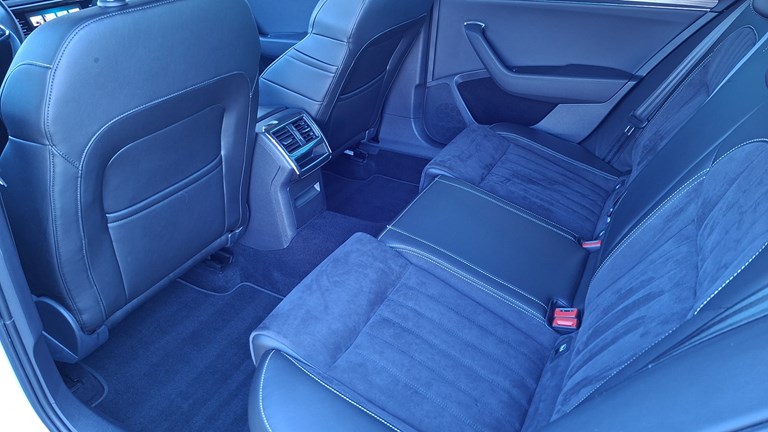Rabljeno vozilo Škoda Superb 2.0 TDI DSG, Diesel