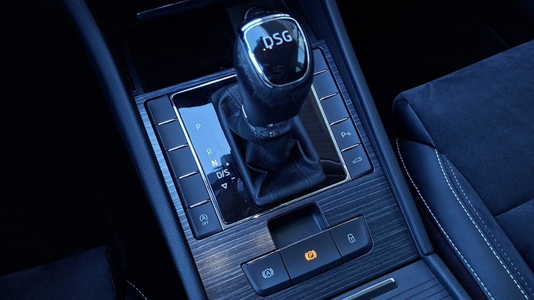 Rabljeno vozilo Škoda Superb 2.0 TDI DSG, Diesel