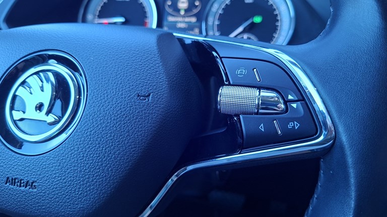 Rabljeno vozilo Škoda Superb 2.0 TDI DSG, Diesel