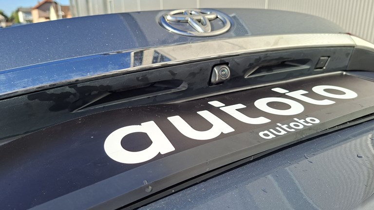 Rabljeno vozilo Toyota Corolla 1.5, Benzin