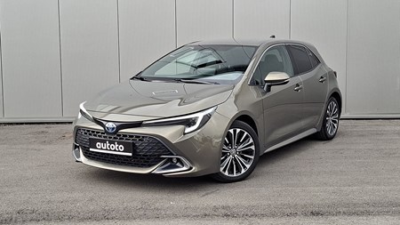 Toyota Corolla 1.8 Hybrid Automatic 140
