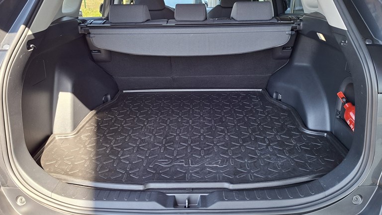 Rabljeno vozilo Toyota RAV4 2.5 HEV CVT 4x4 222, Benzin