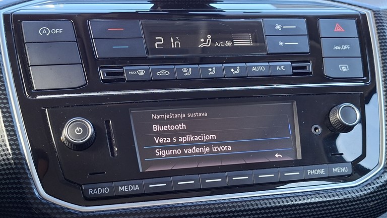 Volkswagen UP 1.0 TSI