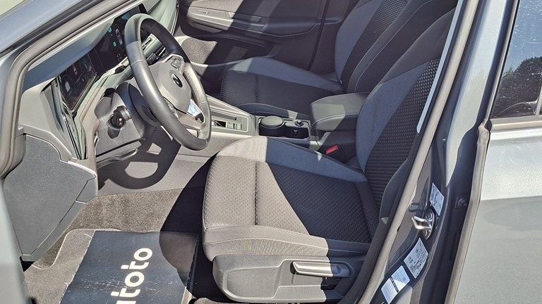 Rabljeno vozilo VW Golf VIII 2.0 TDI DSG, Diesel