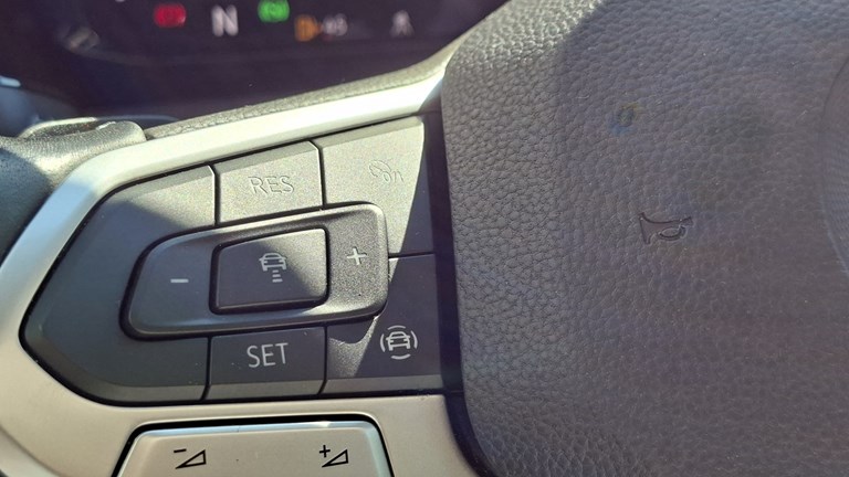 Rabljeno vozilo VW Golf VIII 2.0 TDI DSG, Diesel