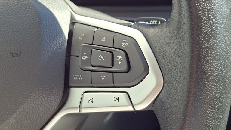Rabljeno vozilo VW Golf VIII 2.0 TDI DSG, Diesel