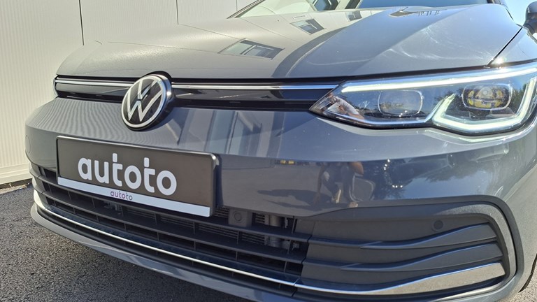 Rabljeno vozilo VW Golf VIII 2.0 TDI DSG, Diesel