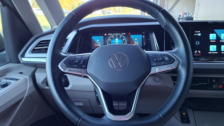 Rabljeno vozilo VW Multivan 2.0 TSI Automatic Bulli (7 sjedala), Benzin