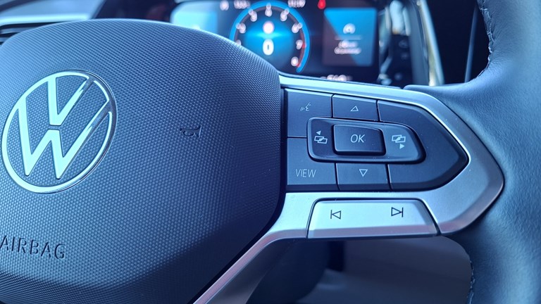 Rabljeno vozilo VW Multivan 2.0 TSI Automatic Bulli (7 sjedala), Benzin