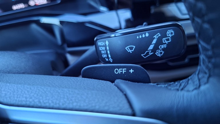 Rabljeno vozilo VW Multivan 2.0 TSI Automatic Bulli (7 sjedala), Benzin