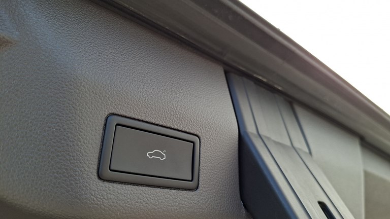 Rabljeno vozilo VW Multivan 2.0 TSI Automatic Bulli (7 sjedala), Benzin