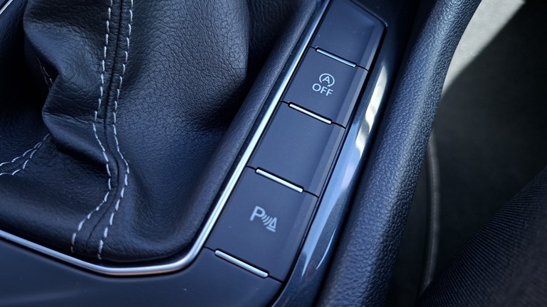 Rabljeno vozilo VW Tiguan 2.0 TDI DSG R-Line, Diesel